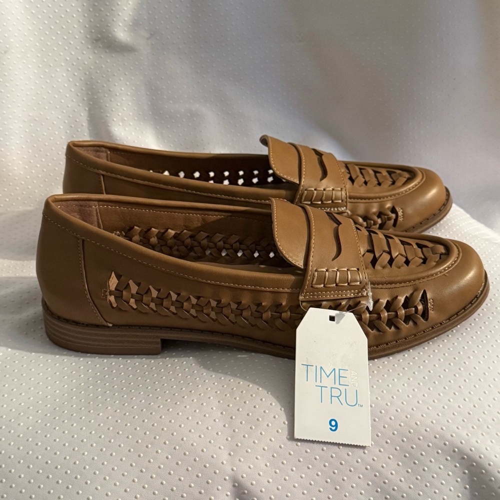 Time and Tru Woven Loafers Shoes Women’s Size 9 Brown Slip On New